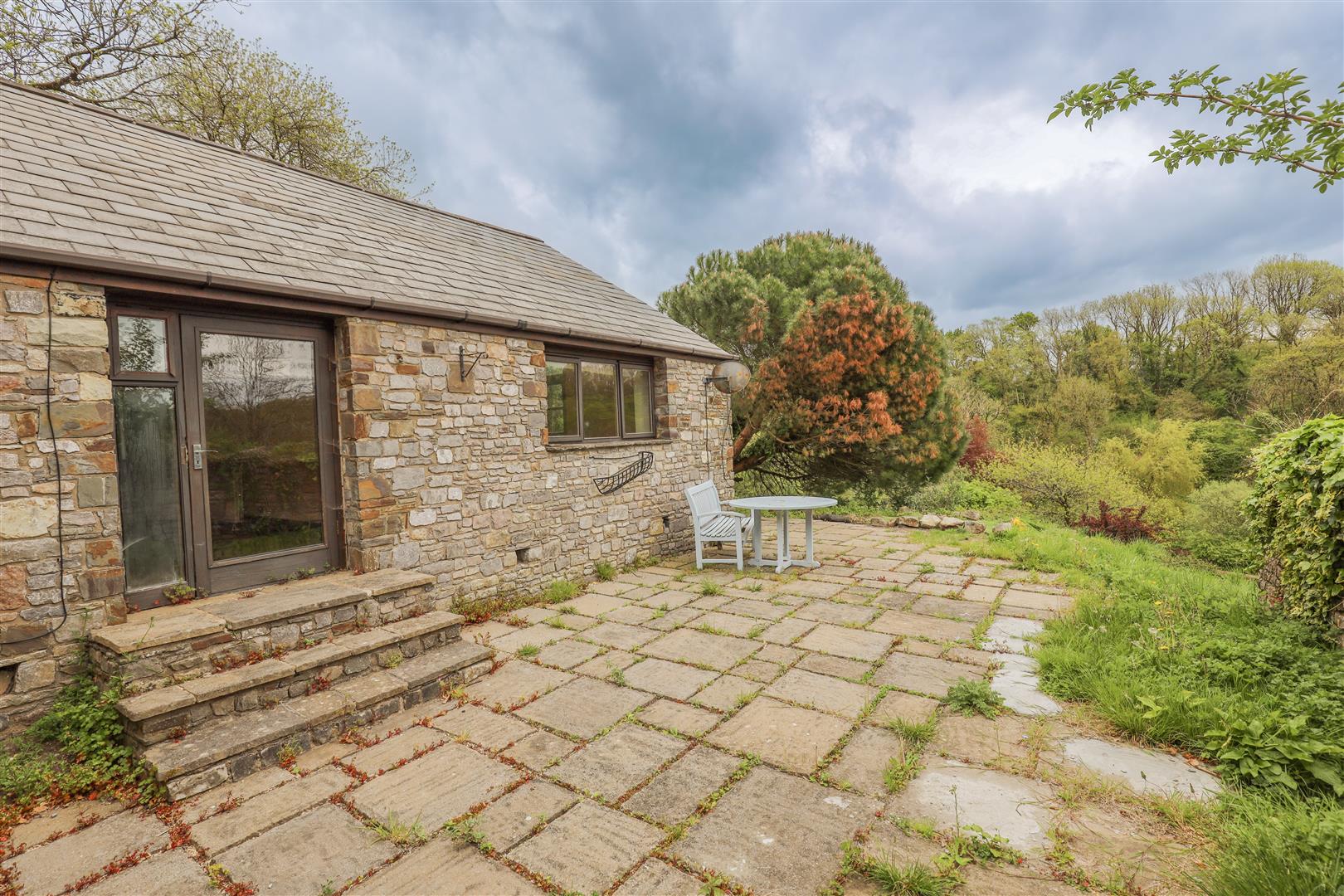The Old Barn, Llandough, Nr Cowbridge, Vale Of Glamorgan, CF71 7LR